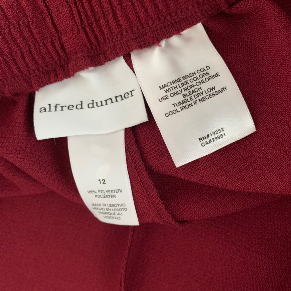 Alfred Dunner, 12S, Burgundy, Classic Fit Pants NWT - Picture 4 of 4